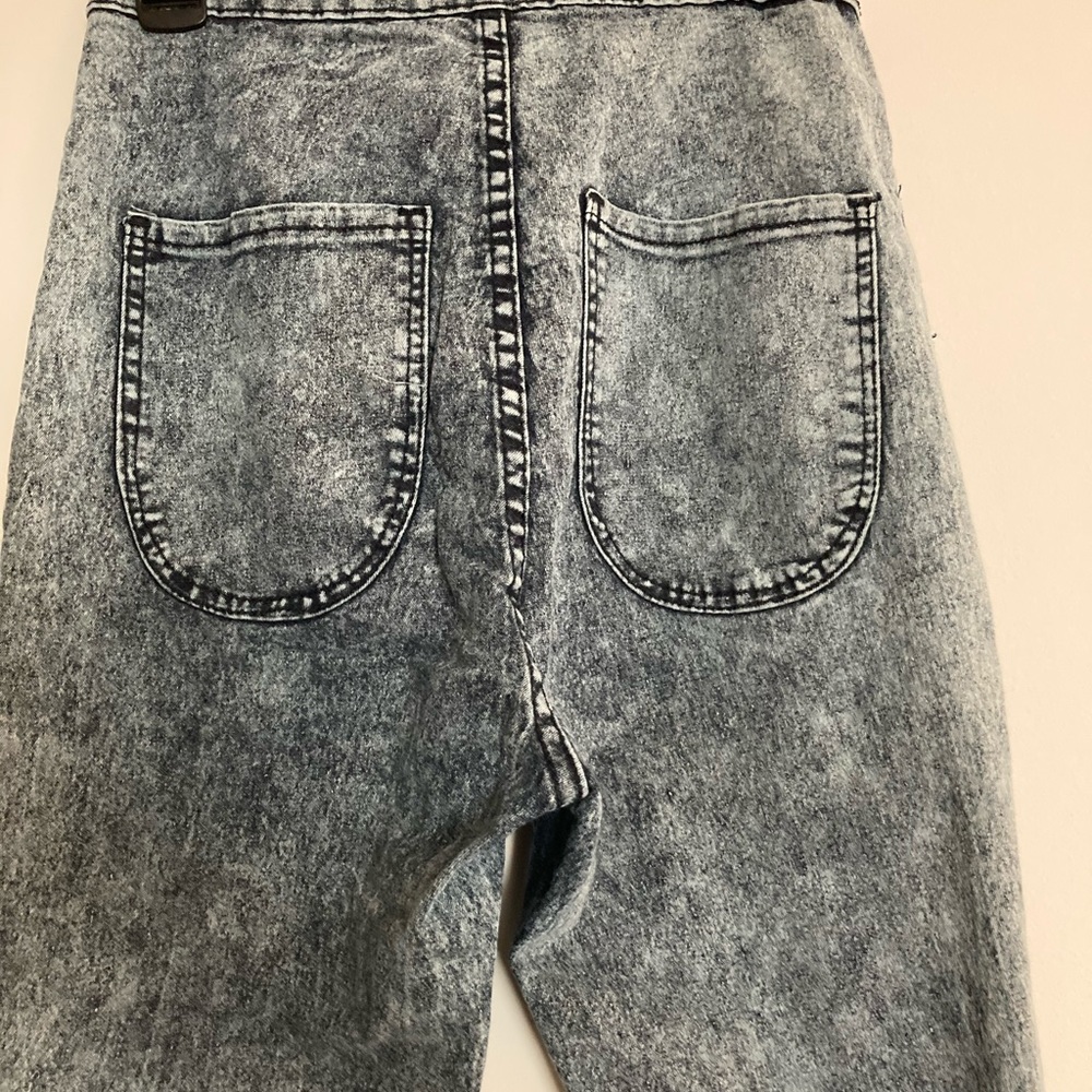 Acid washed jeans 2 for $15 - Picture 5 of 7